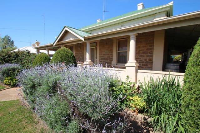 30 Victoria Road, CLARE SA 5453, Clare - Thumbnail 2