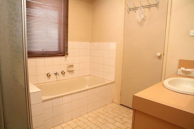 12 Mellowood Court, CARRUM DOWNS VIC 3201, Carrum Downs - Thumbnail 7