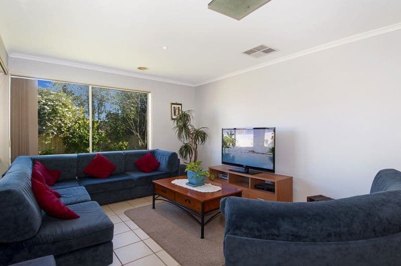 19 Hooper Drive, SKYE VIC 3977, Skye - Thumbnail 3