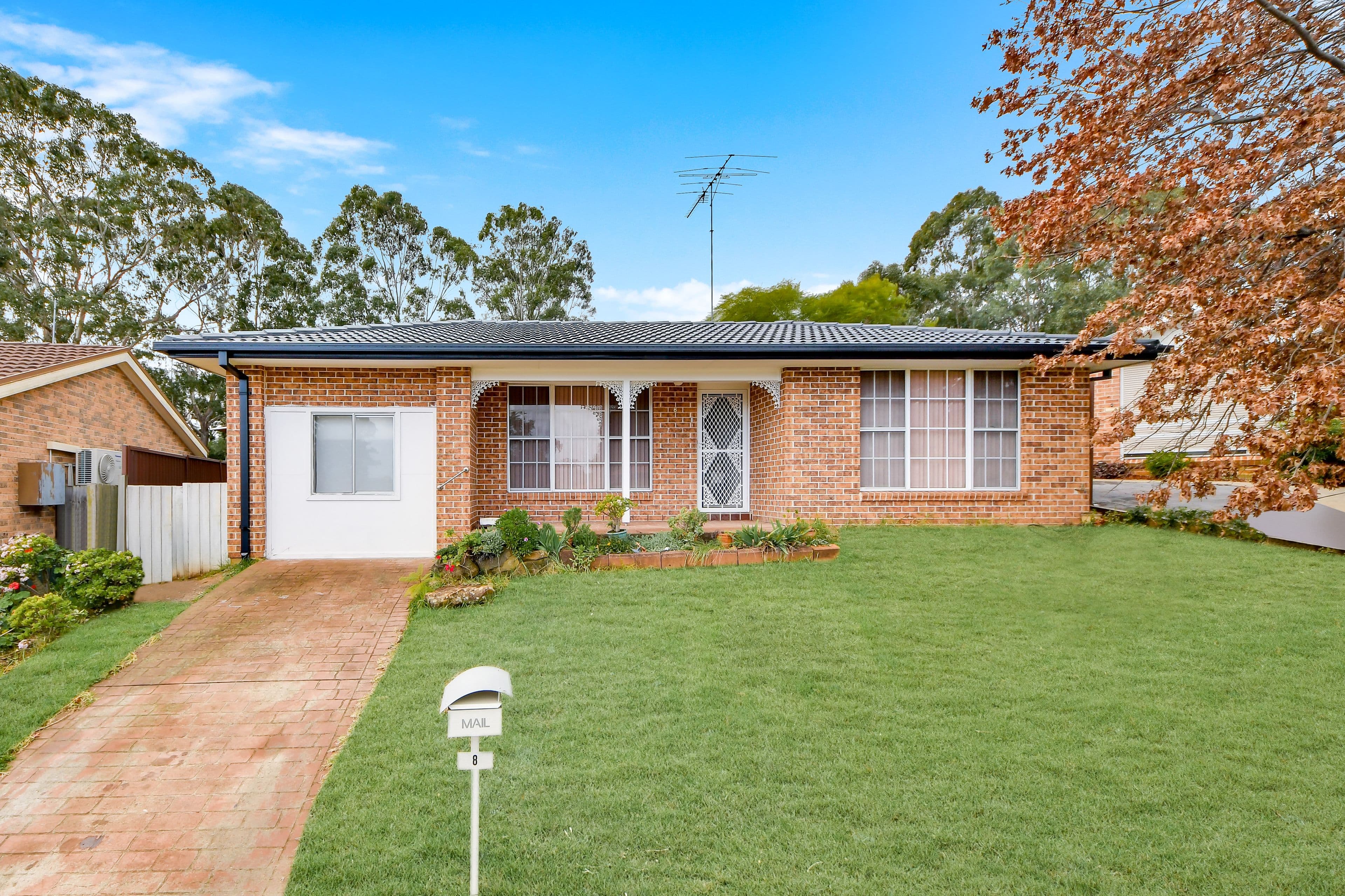 8 Eliza Way, Leumeah - Image 1