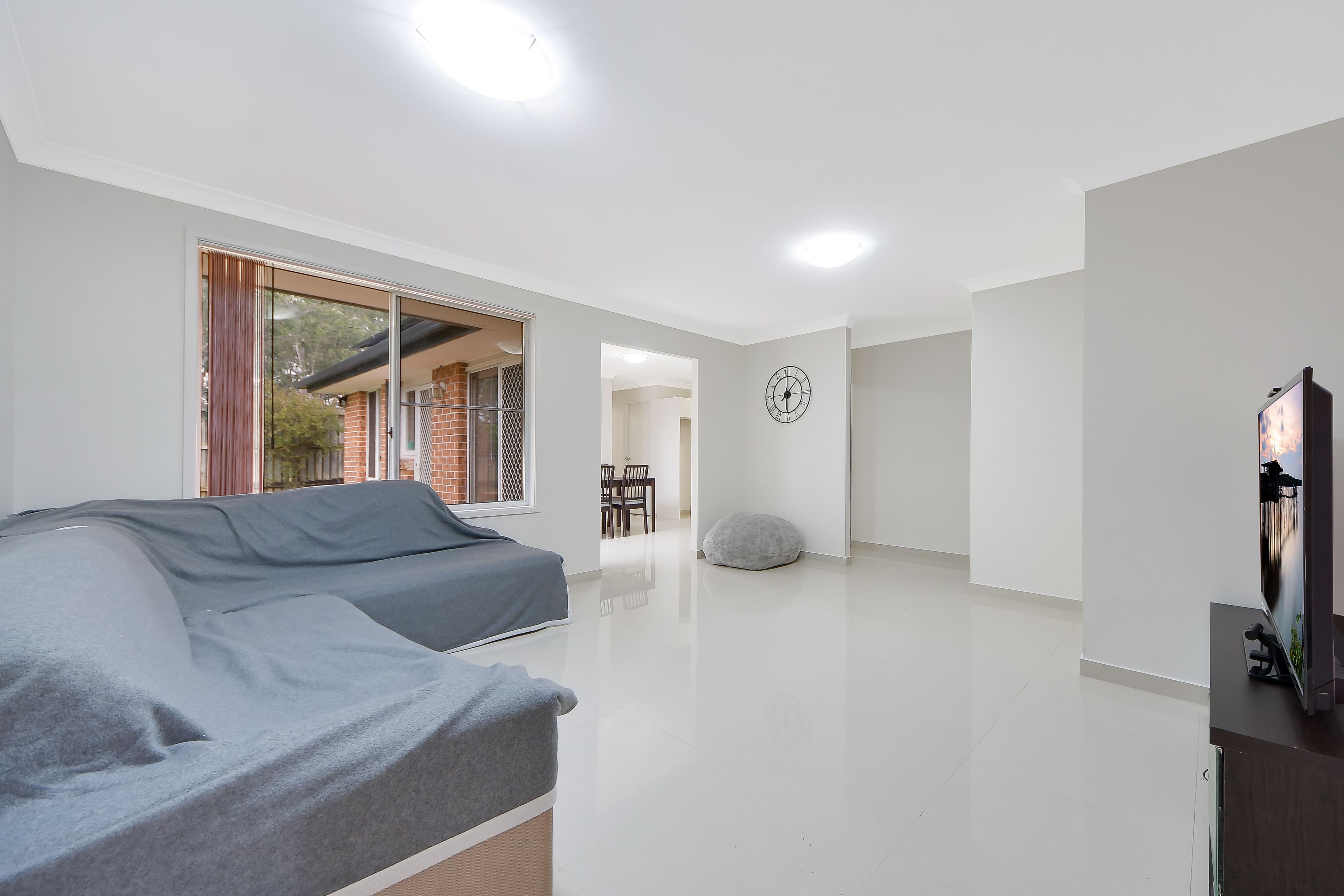 8 Eliza Way, Leumeah - Thumbnail 2
