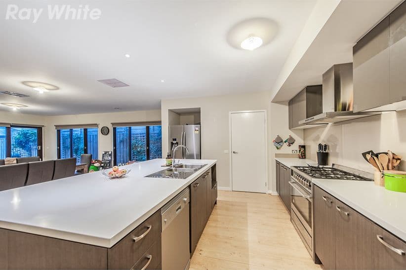 93 Tesselaar Road, Epping VIC 3076, Epping - Thumbnail 2
