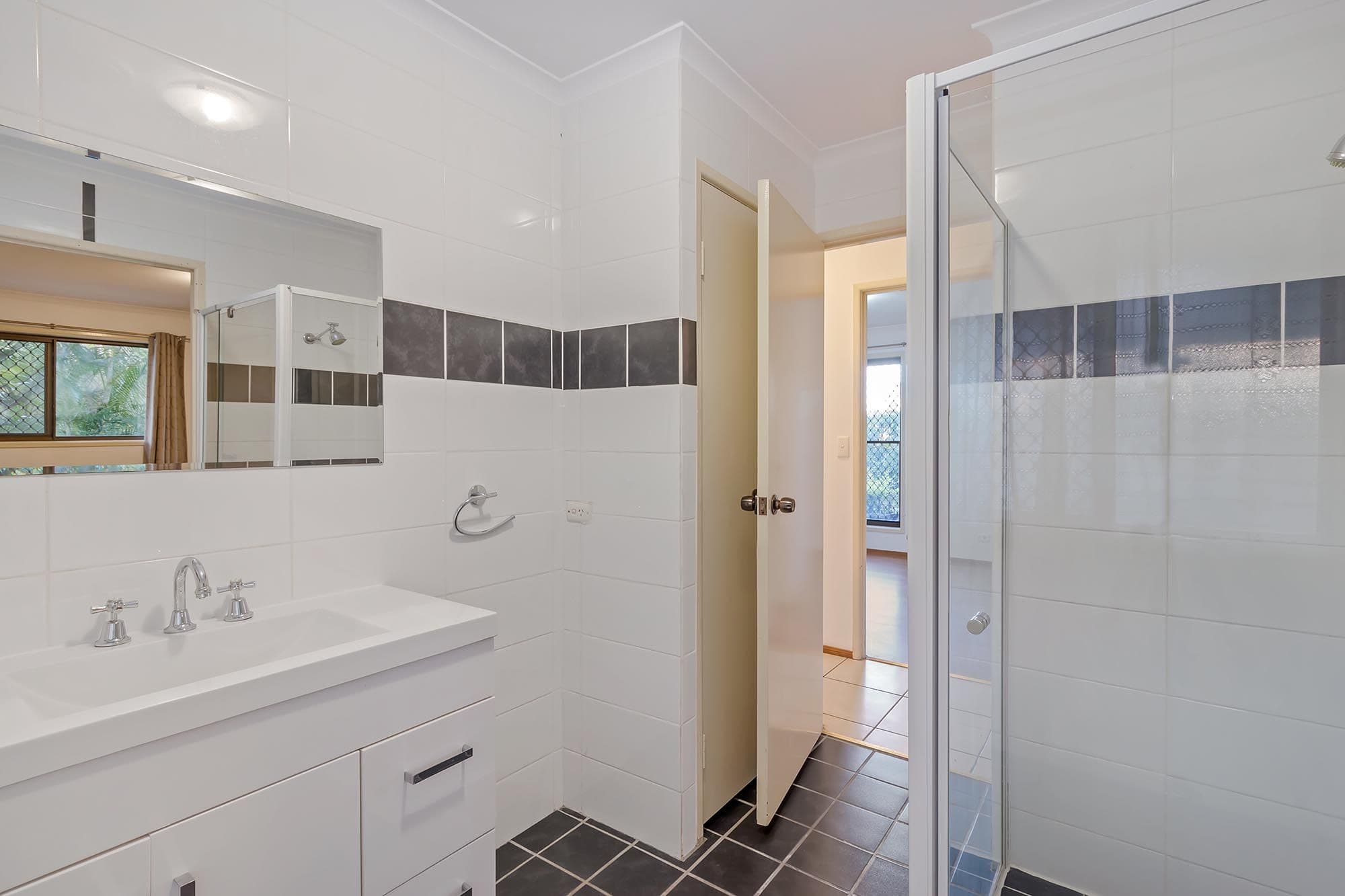 127 Vansittart Road, Regents Park QLD 4118, Regents Park - Thumbnail 8