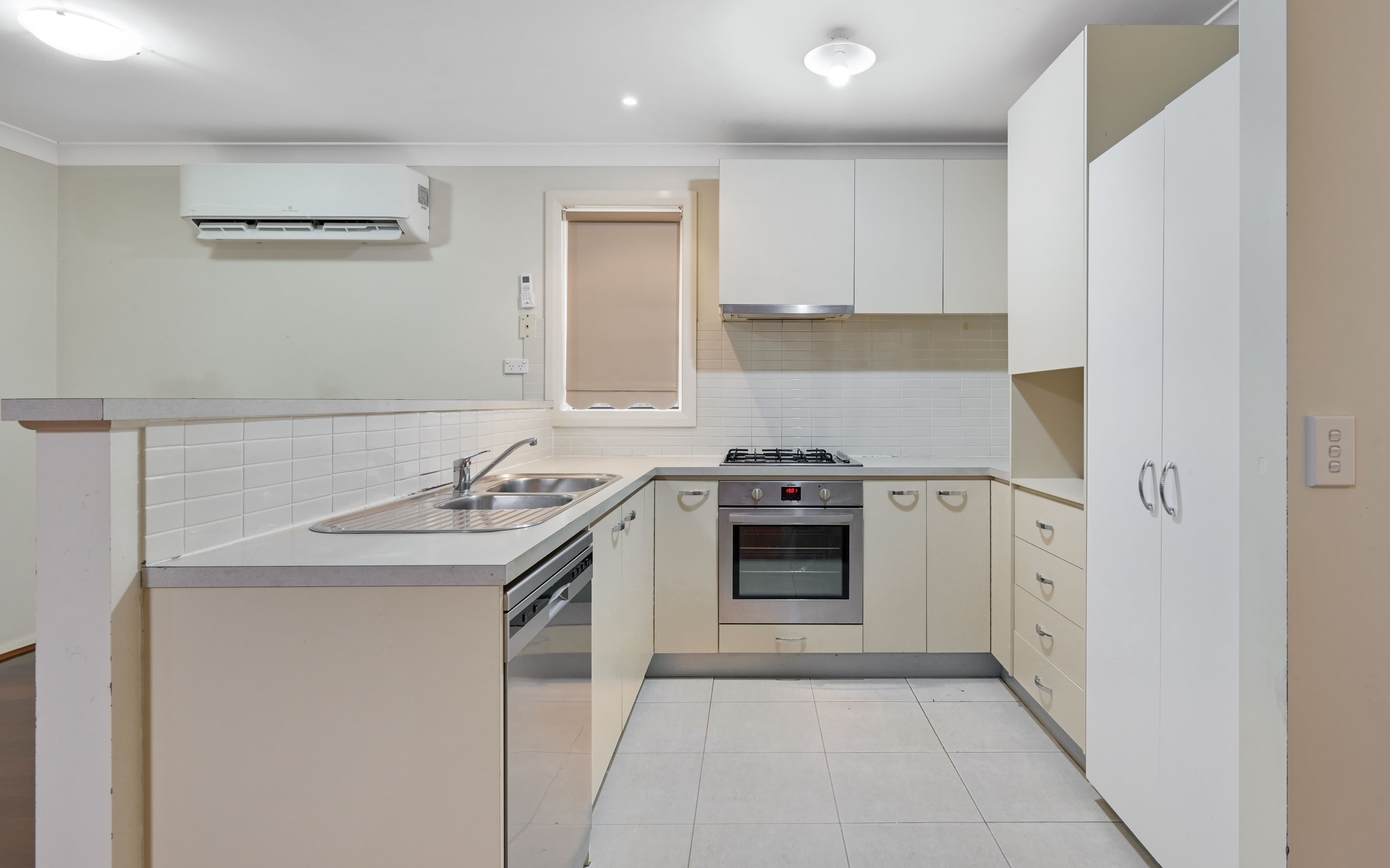 21 Hindostan Road, Glenfield NSW 2167, Glenfield - Thumbnail 7