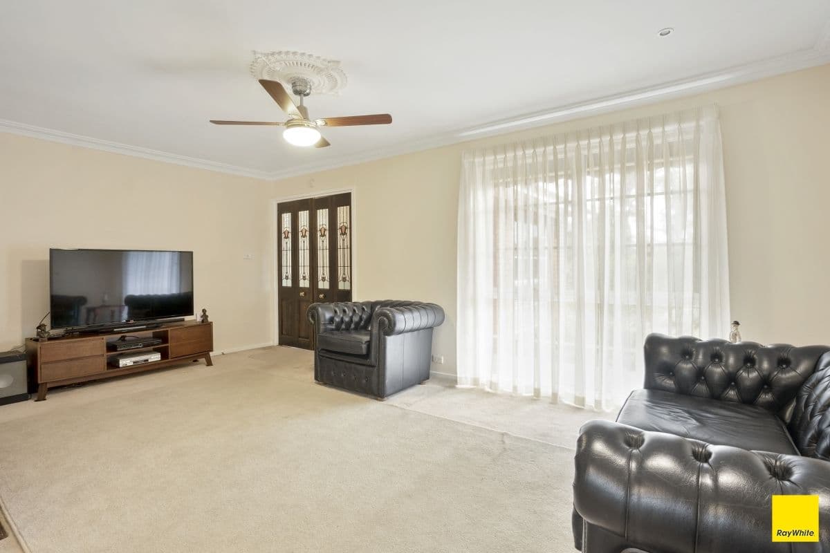 41 Hampstead Drive, Hoppers Crossing VIC 3029, Hoppers Crossing - Thumbnail 3