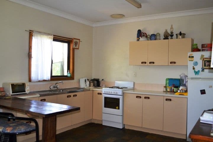 1 Preston Street, POINT VERNON QLD 4655, Point Vernon - Thumbnail 5