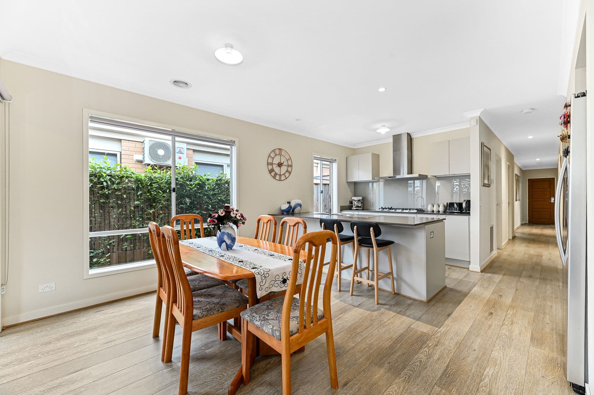 22 Greenslate Street, Clyde North VIC 3978, Clyde North - Thumbnail 6