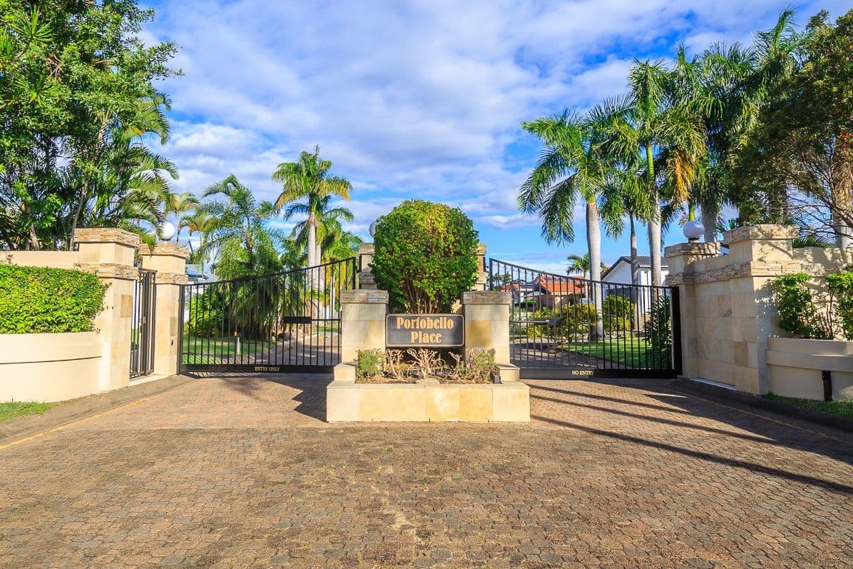 28 Portobello Drive, Mermaid Waters QLD 4218, Mermaid Waters - Thumbnail 4