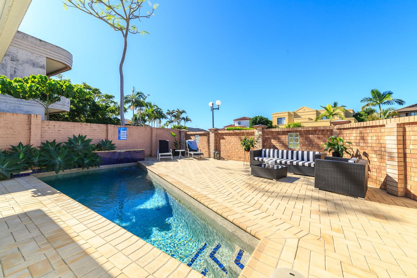 28 Portobello Drive, Mermaid Waters QLD 4218, Mermaid Waters - Thumbnail 5