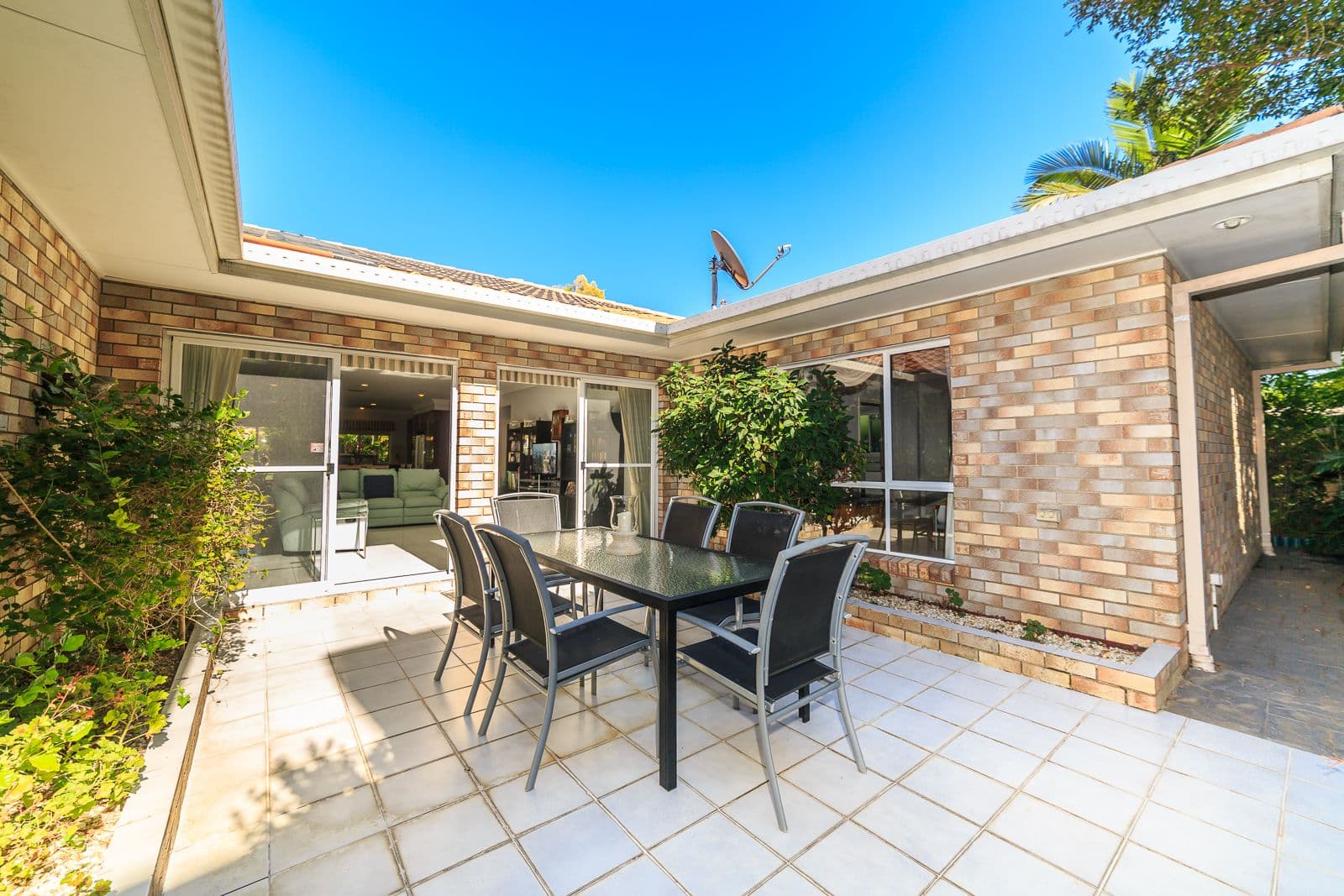 28 Portobello Drive, Mermaid Waters QLD 4218, Mermaid Waters - Thumbnail 7