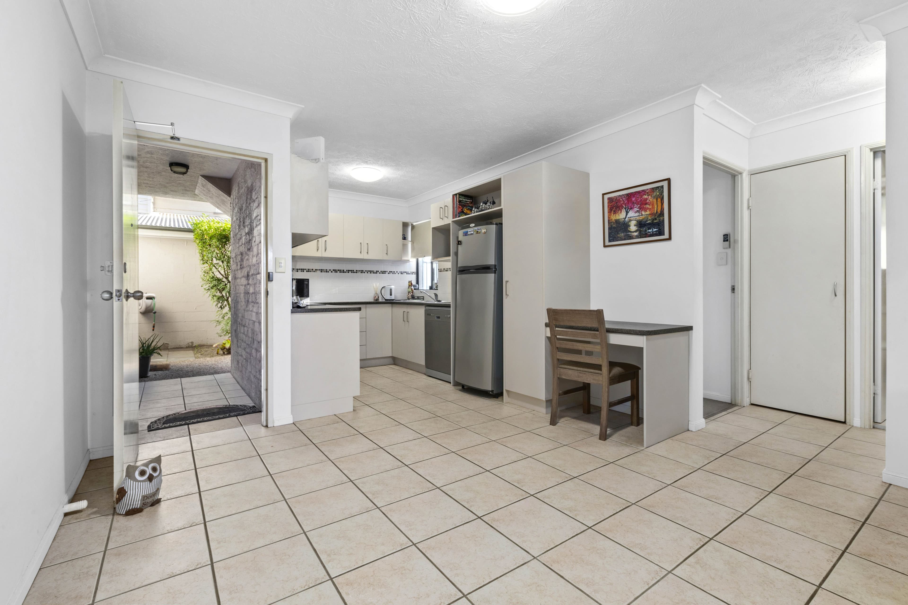 8 Palmer Street, Greenslopes QLD 4120, Greenslopes - Thumbnail 4