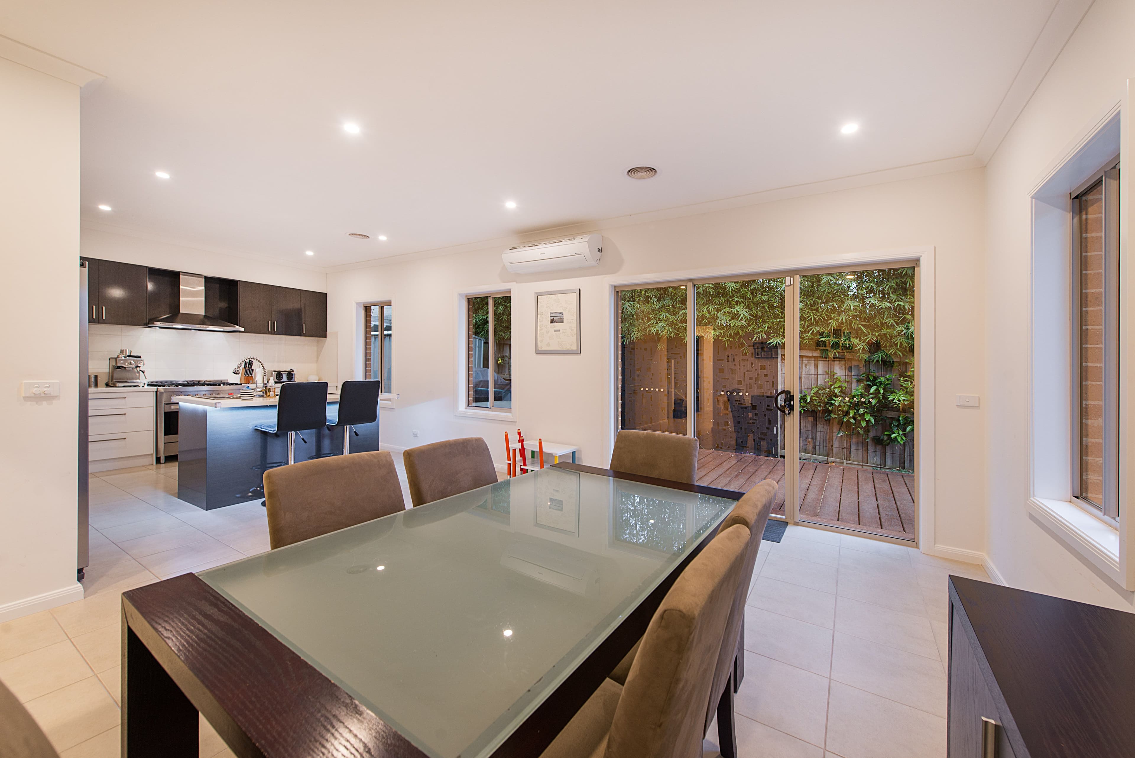 9 Gilbert Court, Scoresby VIC 3179, Scoresby - Thumbnail 3