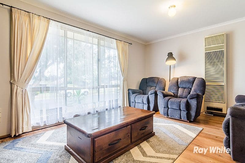34 Meeking Drive, Pakenham VIC 3810, Pakenham - Thumbnail 3