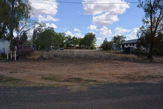 20 Bedford Street, Blackall QLD 4472, Blackall - Image 1