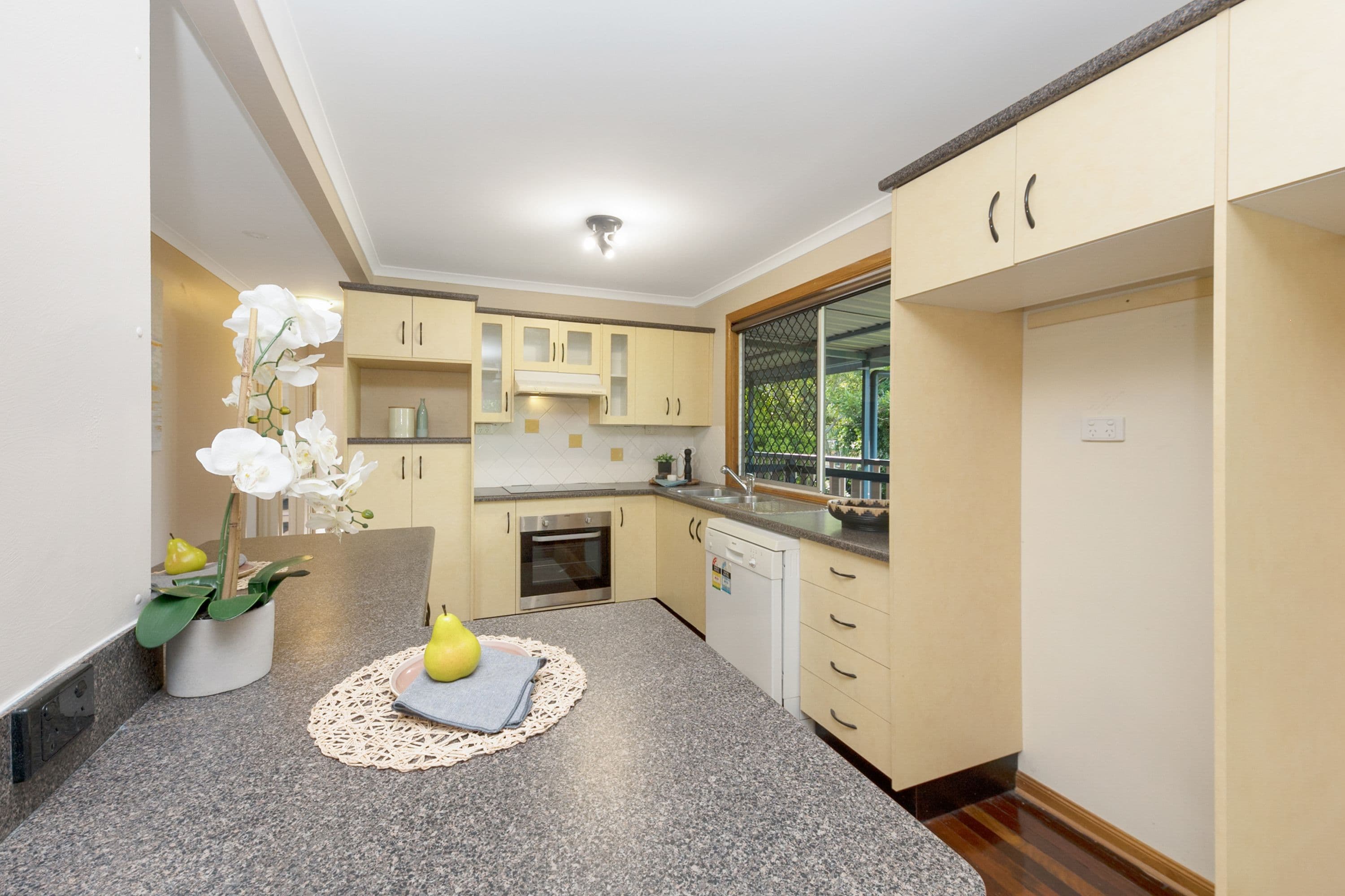 13 Tarragona Street, Kirwan QLD 4817, Kirwan - Thumbnail 7