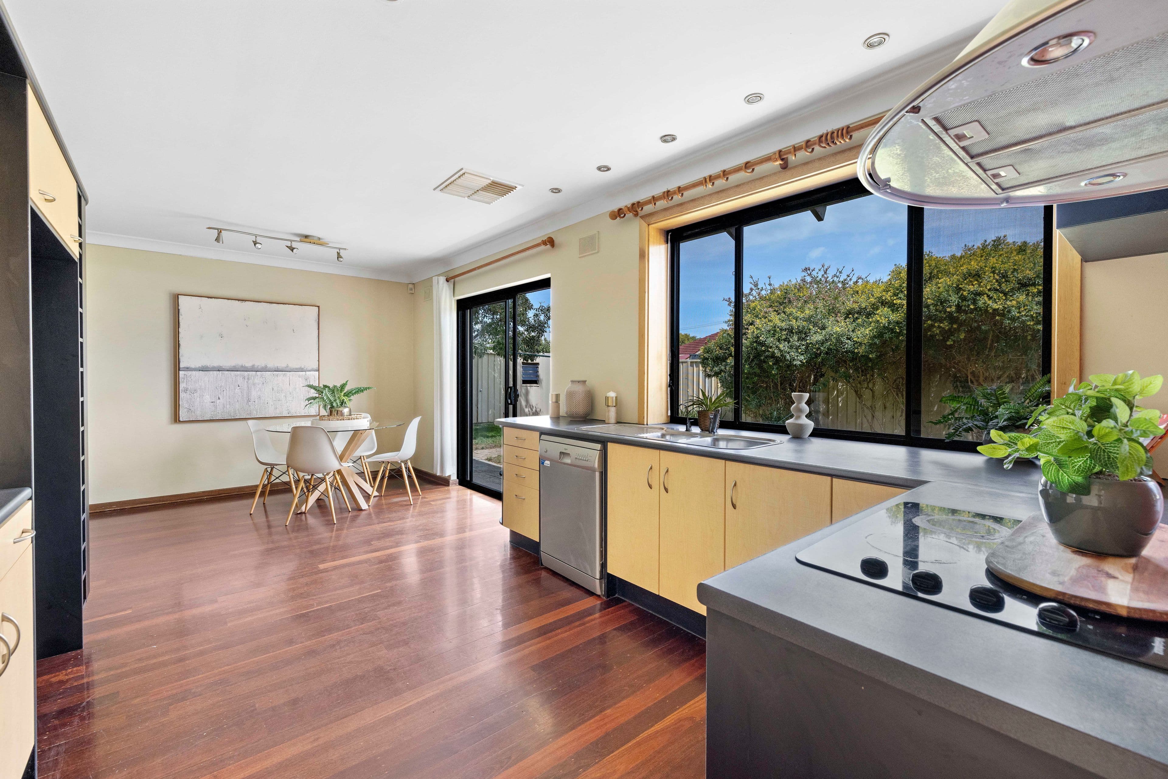 9 Perrin Street, Oaklands Park SA 5046, Oaklands Park - Thumbnail 8
