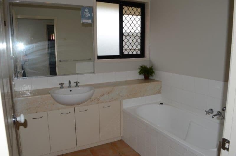 28 Elcock Avenue, CRESTMEAD QLD 4132, Crestmead - Thumbnail 5