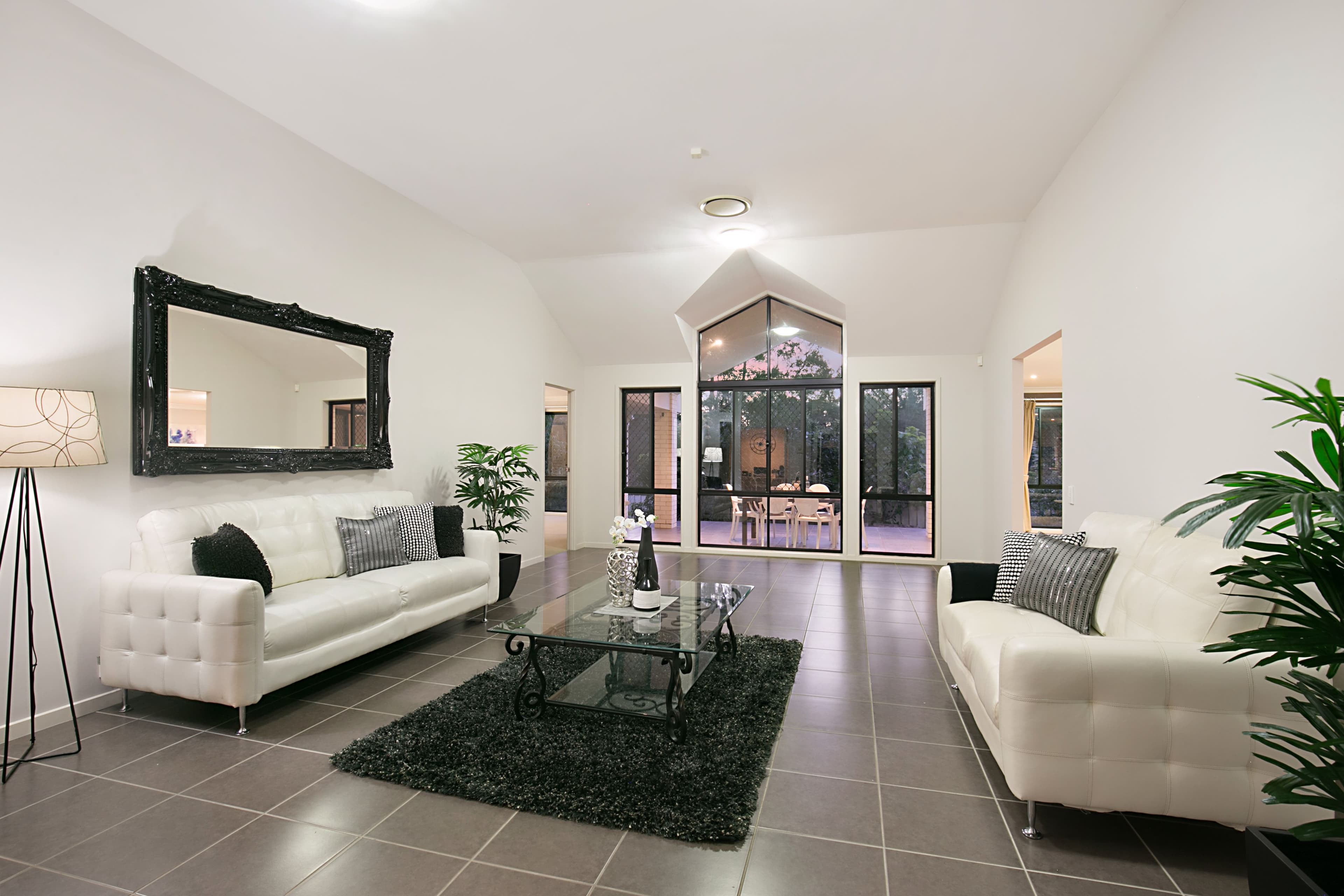 6 Freycinet Place, Calamvale QLD 4116, Calamvale - Thumbnail 2