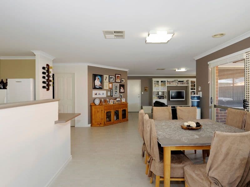 1 Wodonga Court, BALDIVIS WA 6171, Baldivis - Thumbnail 6