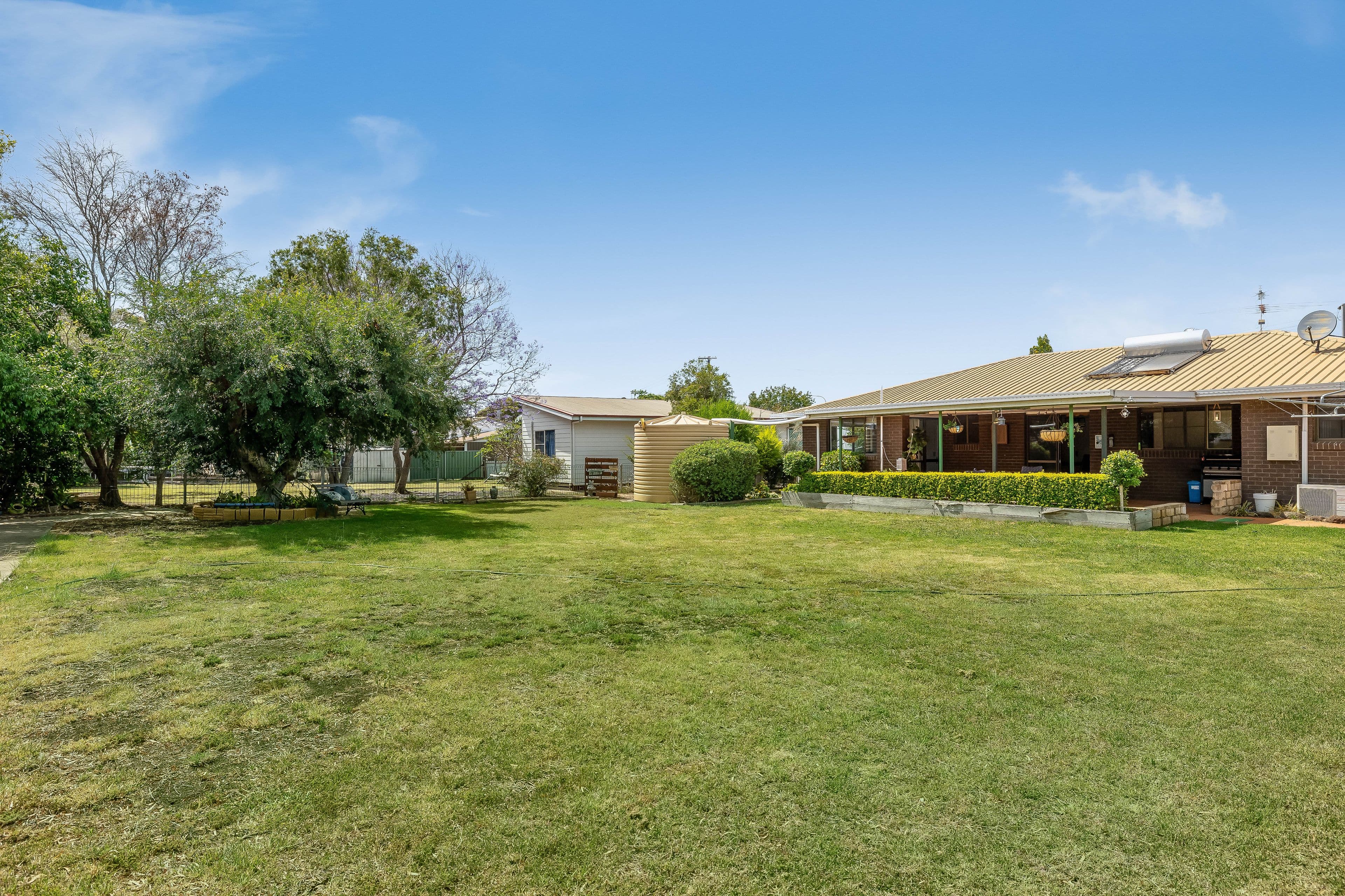 23 Alexia Street, Pittsworth QLD 4356, Pittsworth - Thumbnail 3