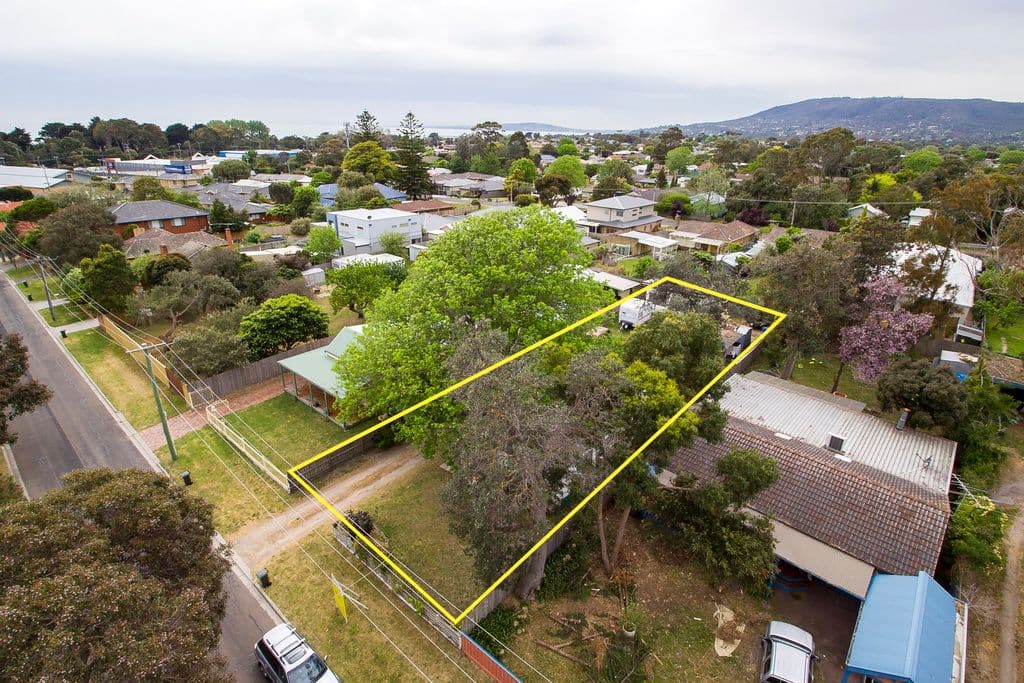 13 Rosebrook Street, Rosebud VIC 3939, Rosebud - Thumbnail 2