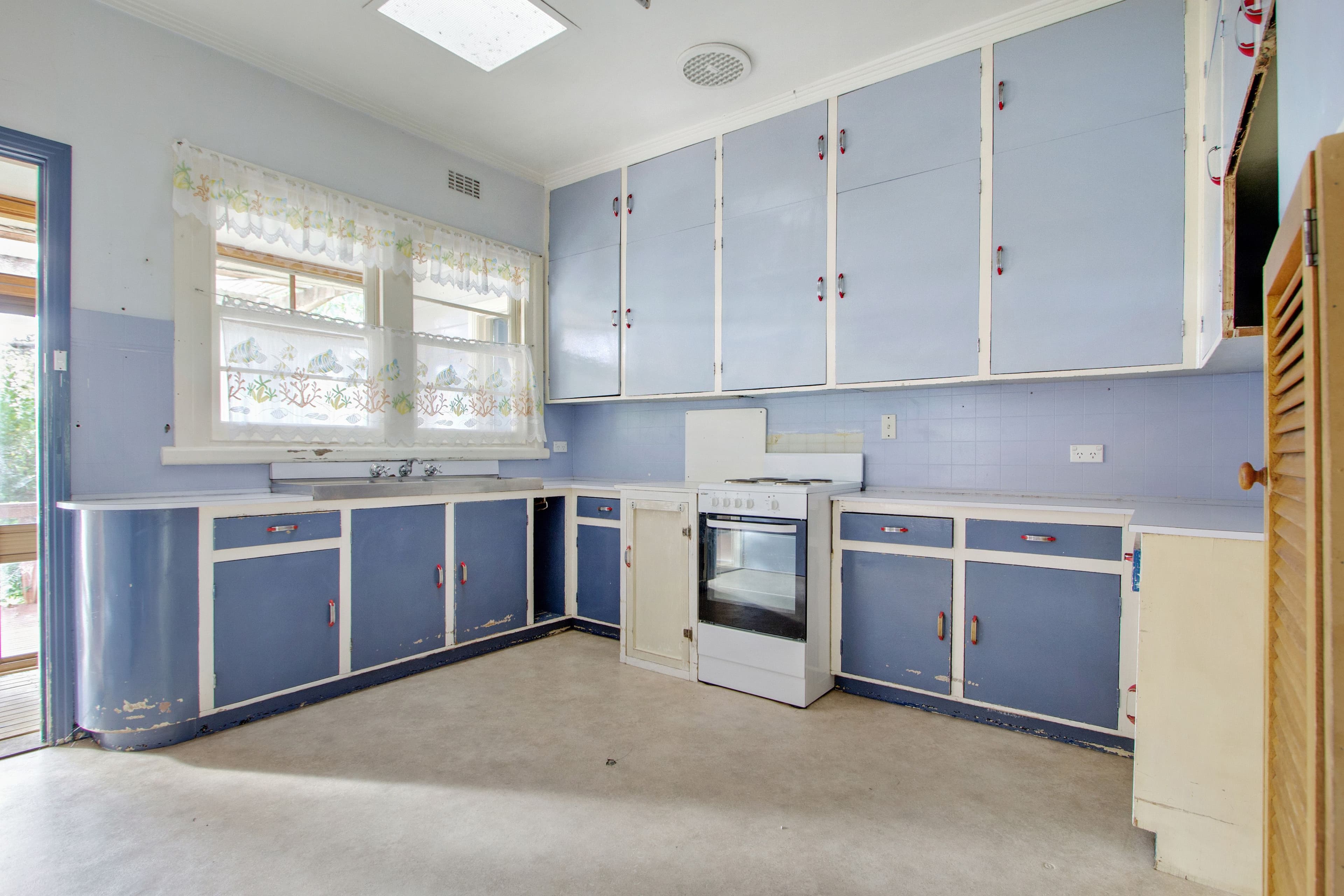 9 Gowrie Avenue, Frankston South VIC 3199, Frankston South - Thumbnail 2