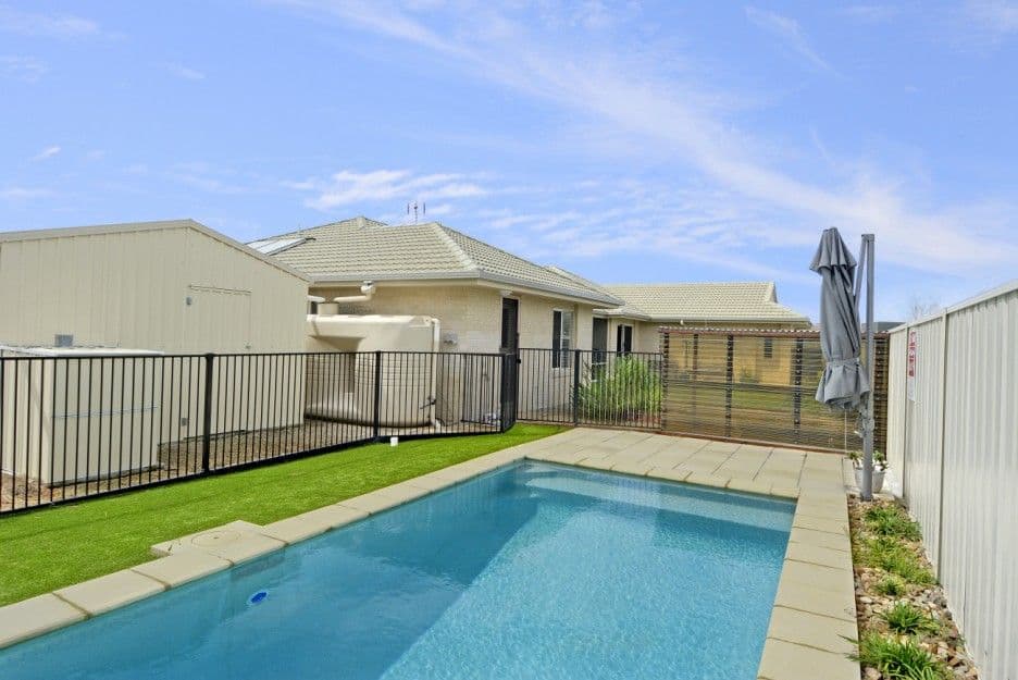 11 Feathertop Circuit, CALOUNDRA WEST QLD 4551, Caloundra West - Thumbnail 3