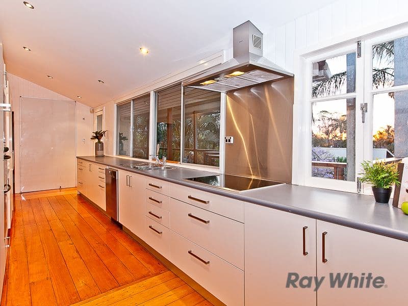 33 Dudley Street, ANNERLEY QLD 4103, Annerley - Thumbnail 8