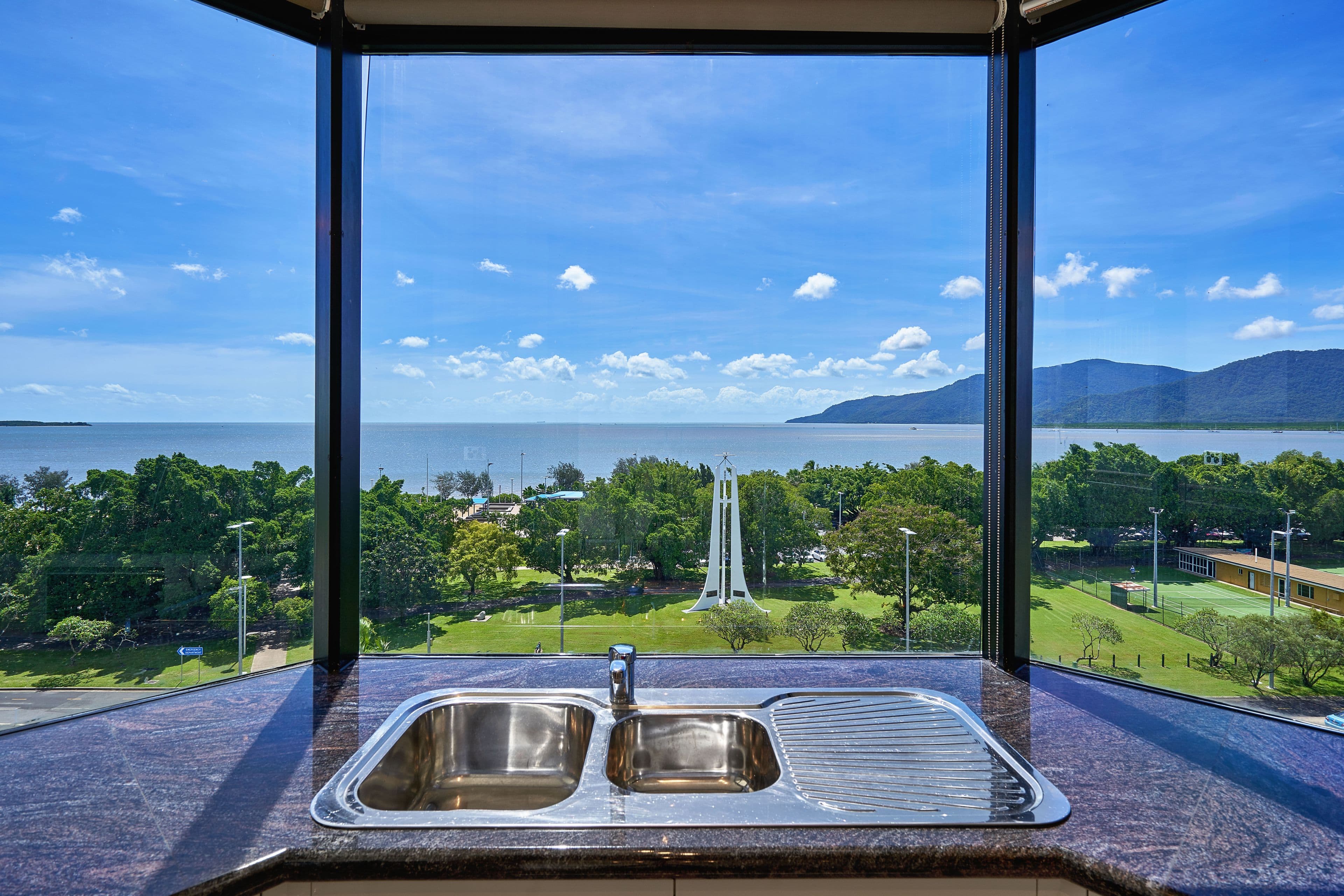 209 Abbott Street, Cairns City QLD 4870, Cairns City - Thumbnail 6