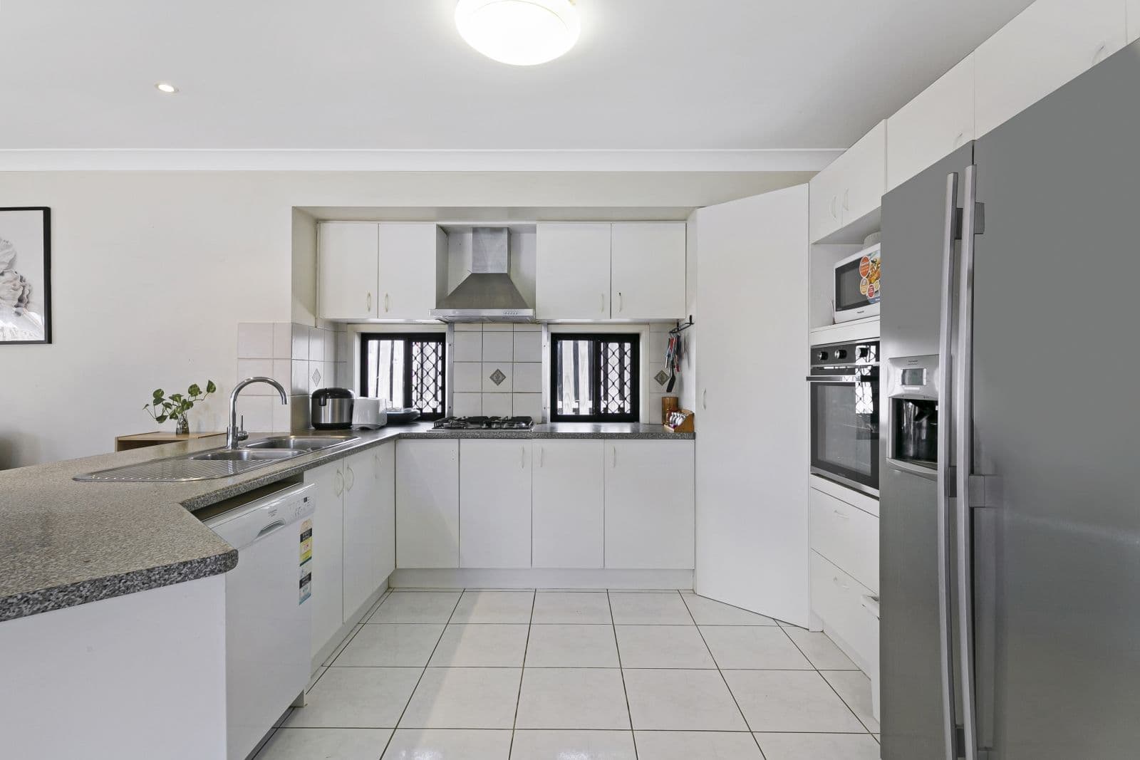 30 Santa Isobel Boulevard, Pacific Pines QLD 4211, Pacific Pines - Thumbnail 5