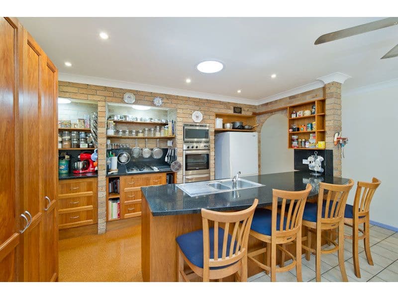 18 Aydon Court, KEPERRA QLD 4054, Keperra - Thumbnail 2