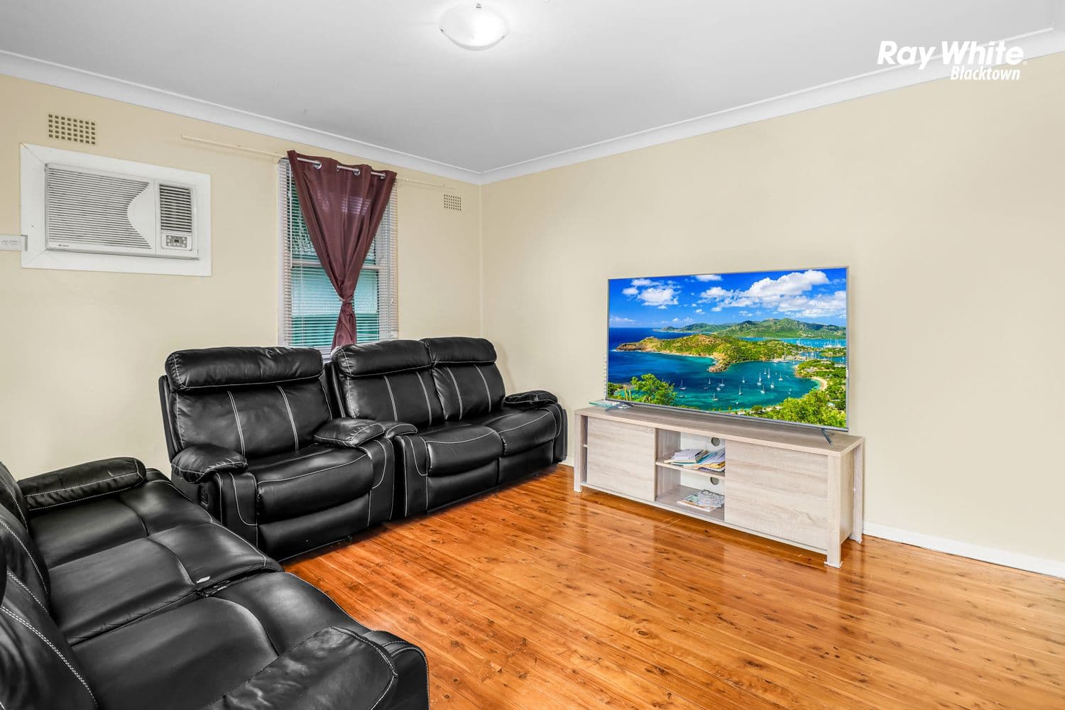 6 & 6A Samoa Place, Lethbridge Park NSW 2770, Lethbridge Park - Thumbnail 2