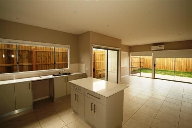 Unit 1, 7-9 Norman Drive, COWES VIC 3922, Cowes - Thumbnail 2