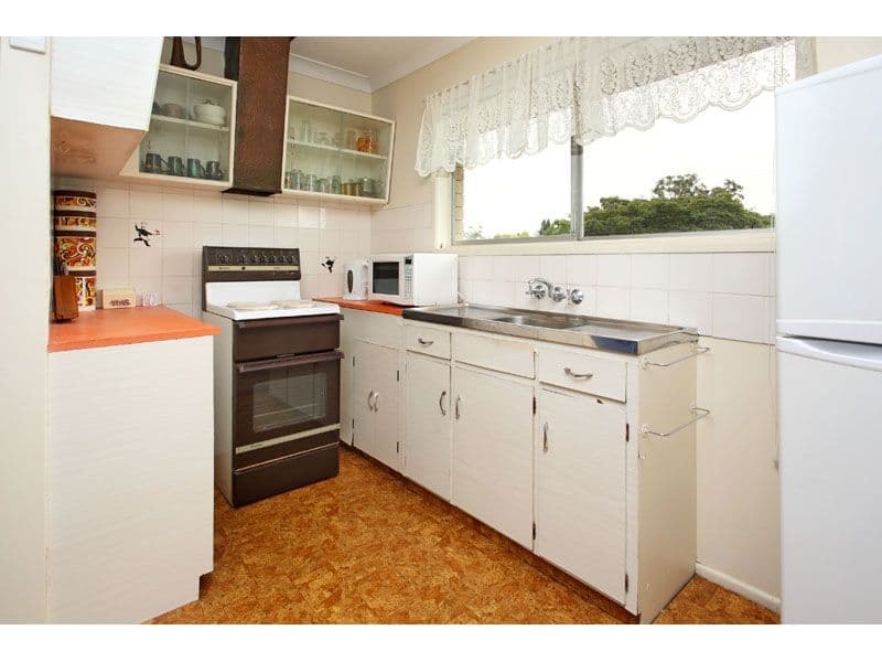 24 Verbena Street, MOUNT GRAVATT QLD 4122, Mount Gravatt - Thumbnail 4