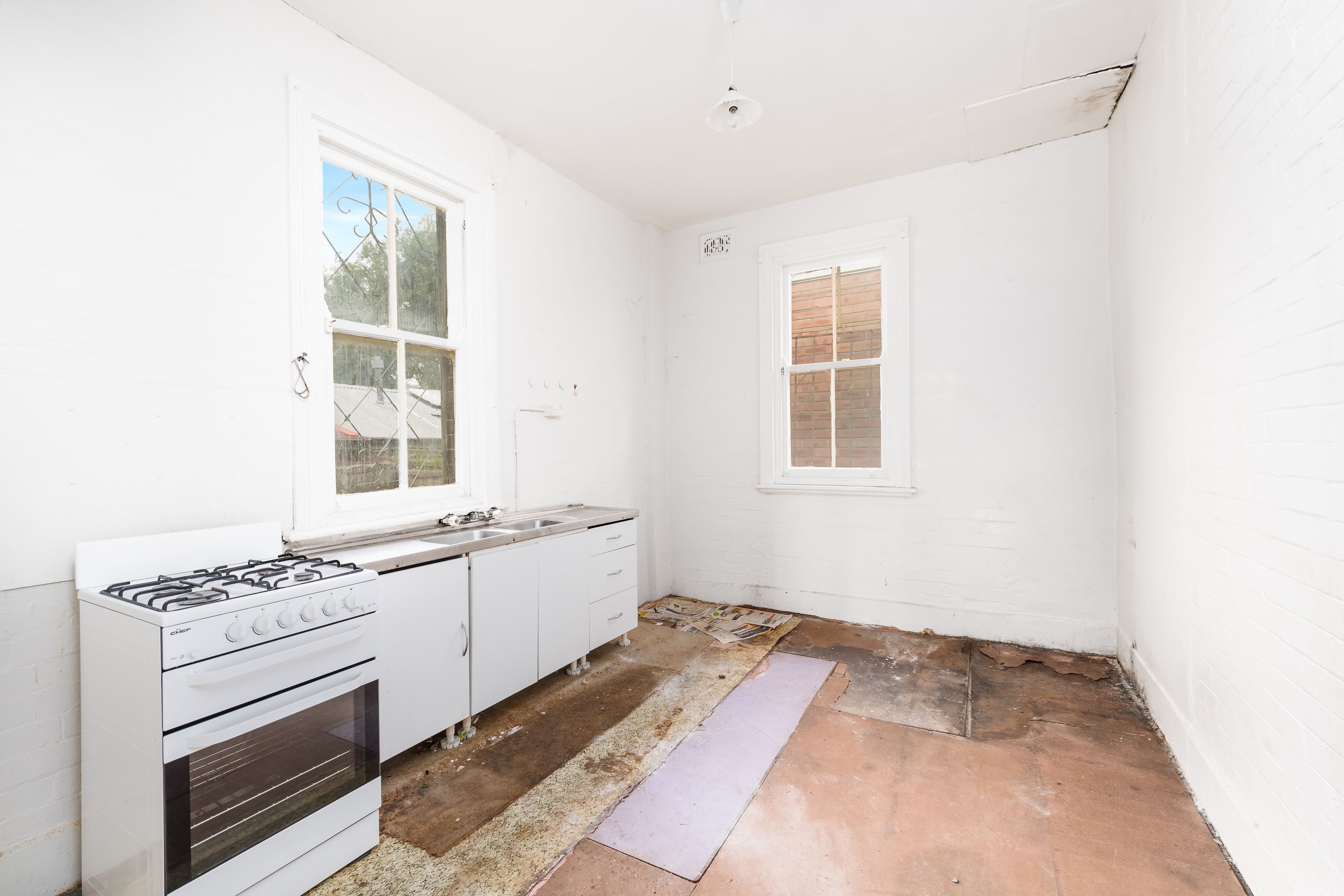 9 Linthorpe Street, Newtown - Thumbnail 8