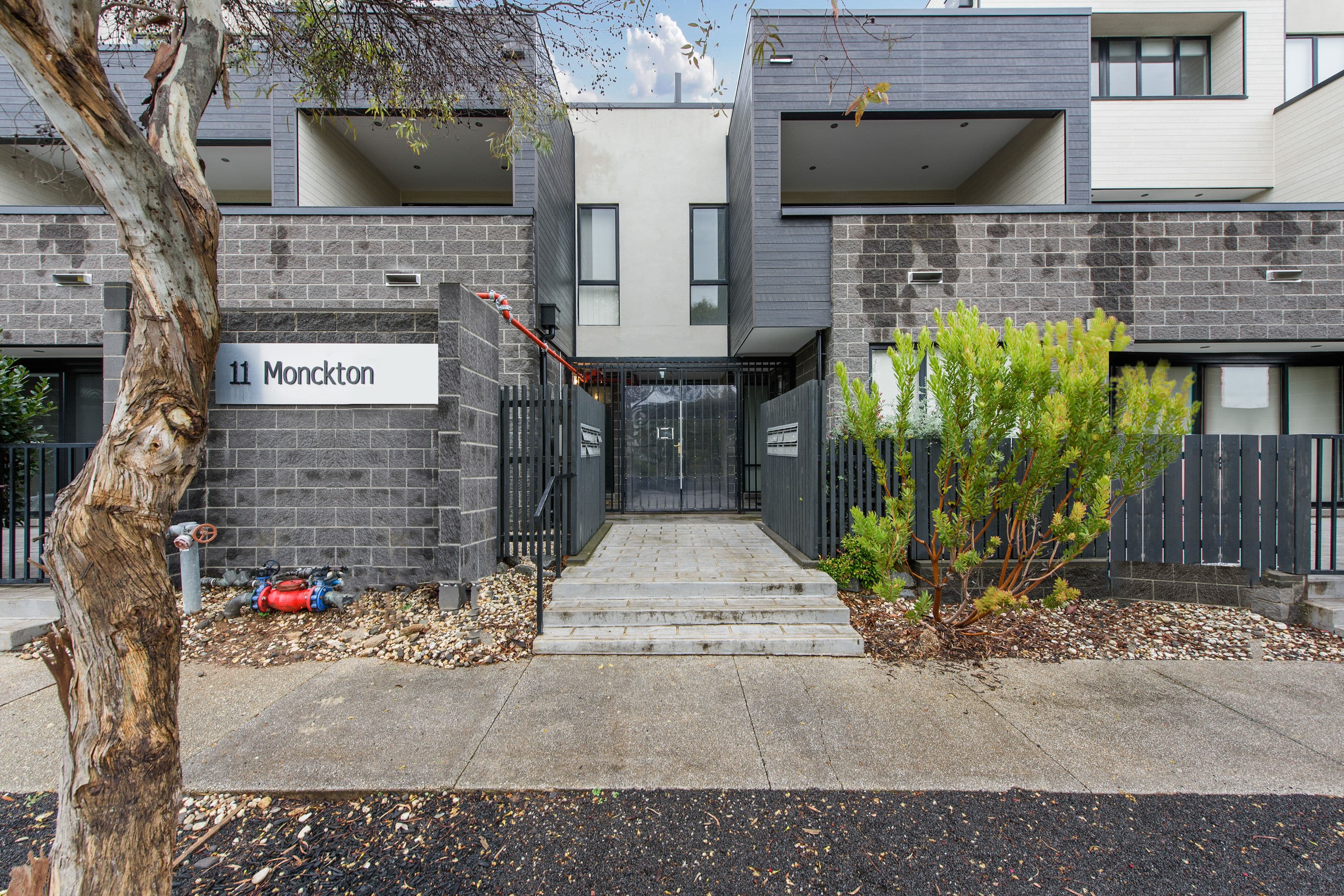 11 Monckton Place, Caroline Springs VIC 3023, Caroline Springs - Image 1