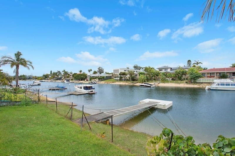 6 Rosemont Avenue, Broadbeach Waters QLD 4218, Broadbeach Waters - Thumbnail 3