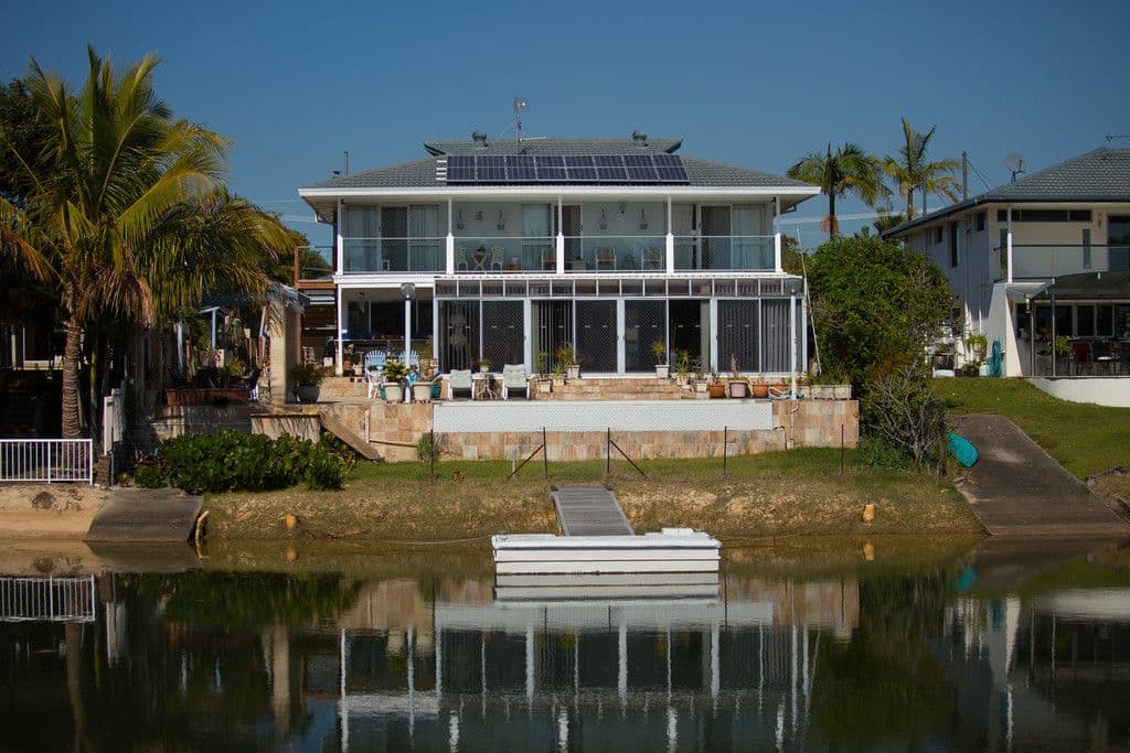 6 Rosemont Avenue, Broadbeach Waters QLD 4218, Broadbeach Waters - Thumbnail 4