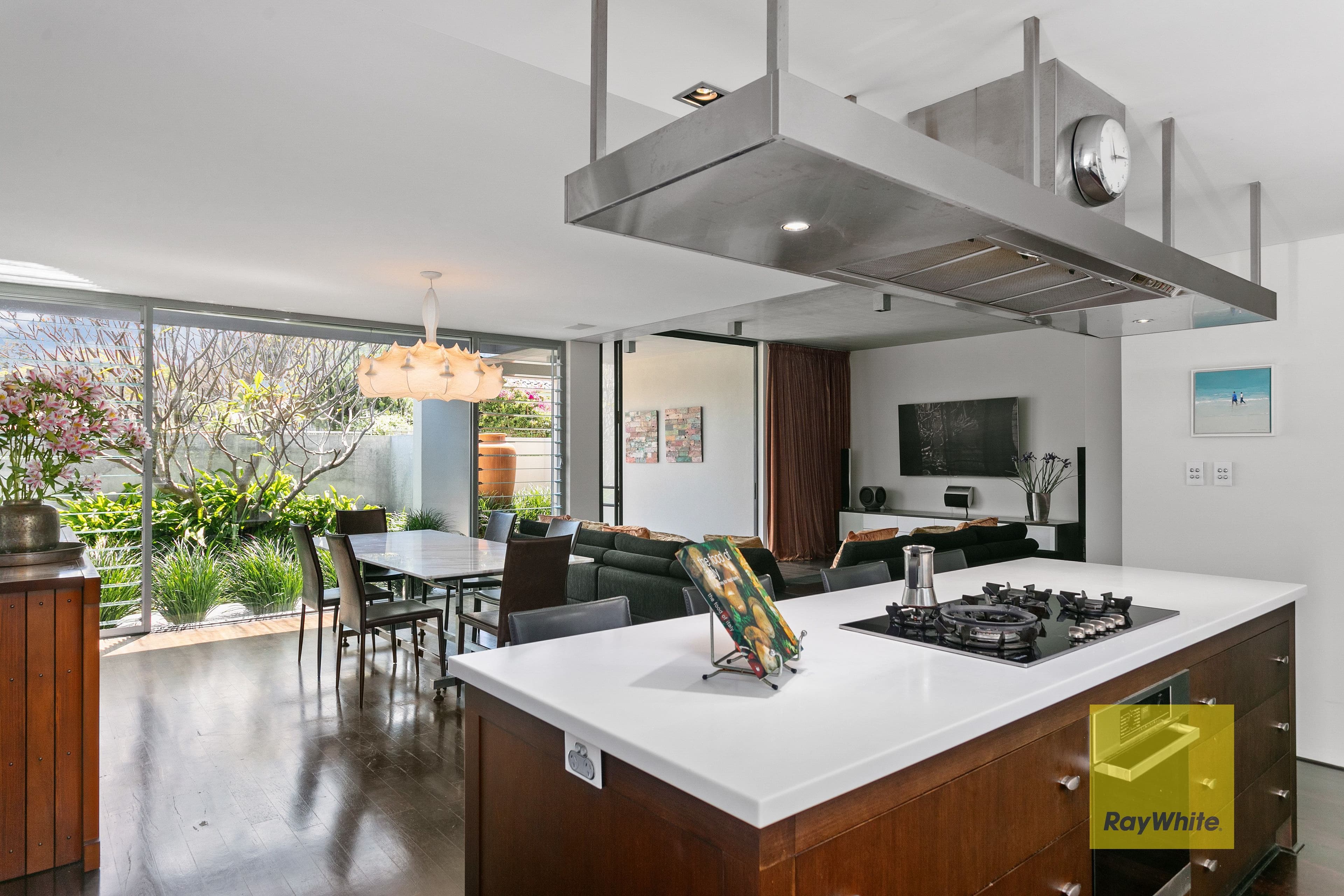 16A Rosendo Street, Cottesloe WA 6011, Cottesloe - Thumbnail 7