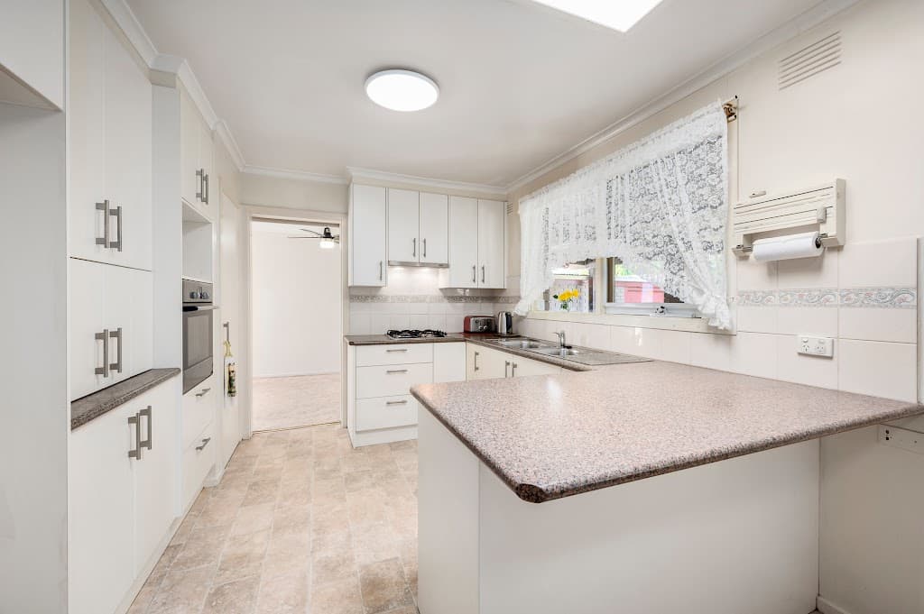 29 Fernvale Crescent, Wheelers Hill, VIC, 3150, Wheelers Hill - Thumbnail 5