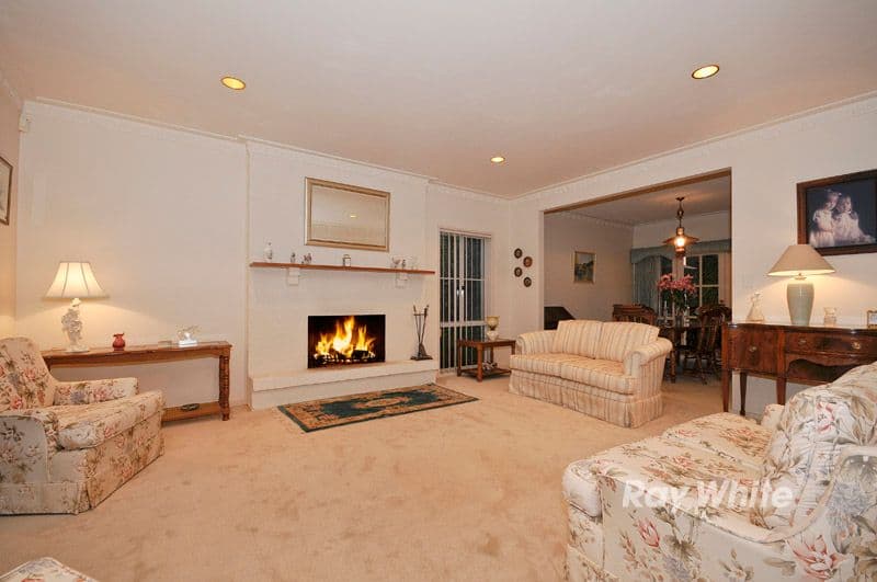 21 Peartree Place, KNOXFIELD VIC 3180, Knoxfield - Thumbnail 2