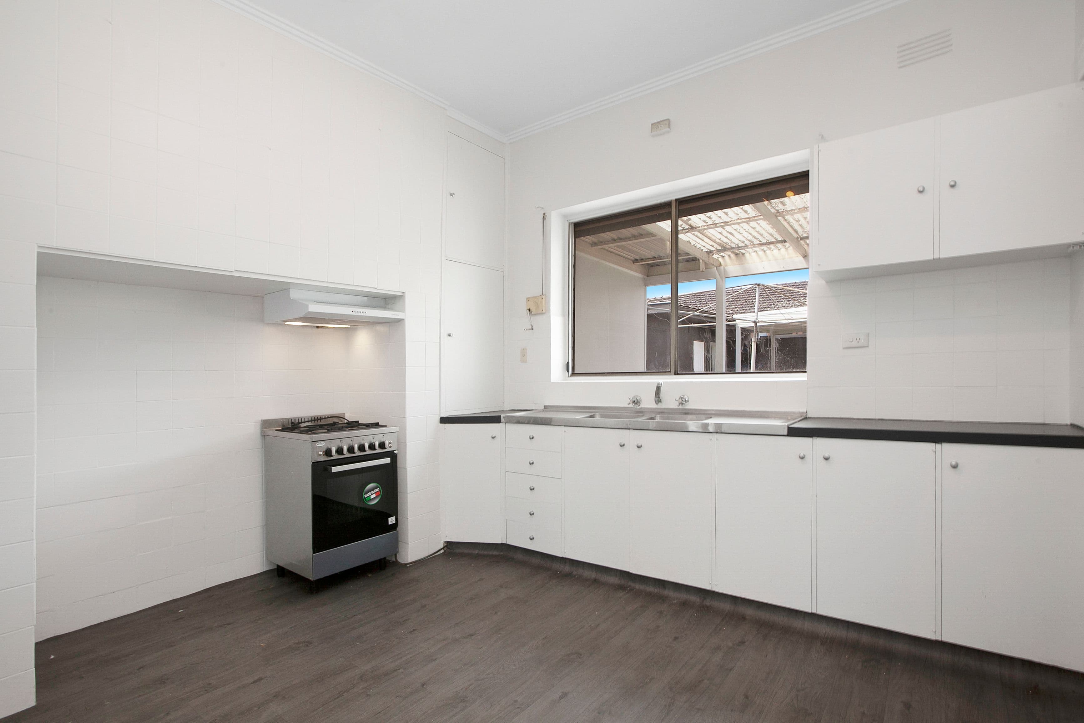 12 Banbury Road, Reservoir VIC 3073, Reservoir - Thumbnail 3
