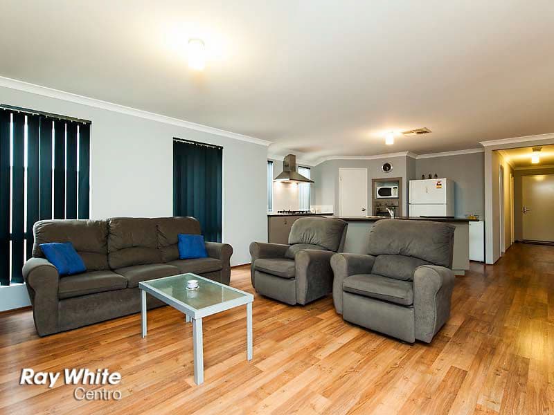 40 Ripplevale Circle, CARRAMAR WA 6031, Carramar - Thumbnail 5