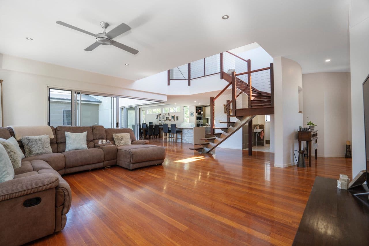 18 Baza Place, Banksia Beach QLD 4507, Banksia Beach - Thumbnail 3