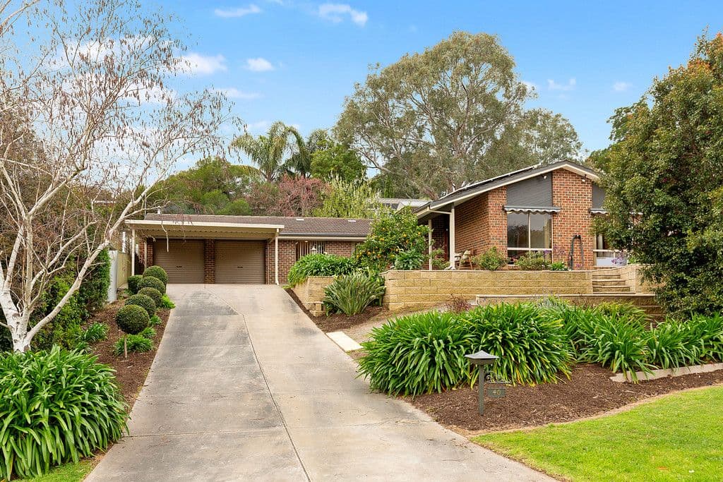40 Horseshoe Drive, Aberfoyle Park SA 5159, Aberfoyle Park - Thumbnail 2