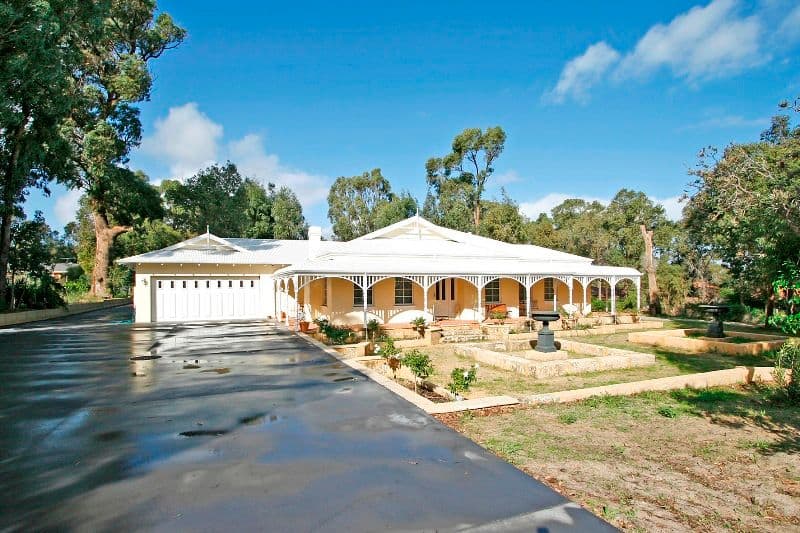 5 Jacaranda Drive, WANNEROO WA 6065, Wanneroo - Thumbnail 2
