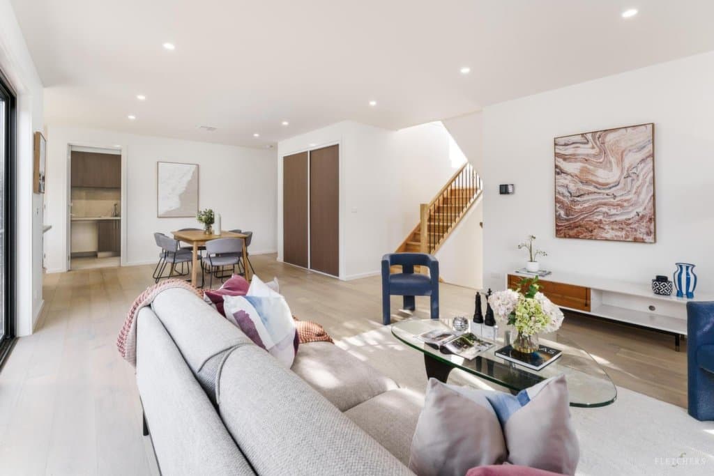 24 Runnymede Street, Doncaster East - Image 1