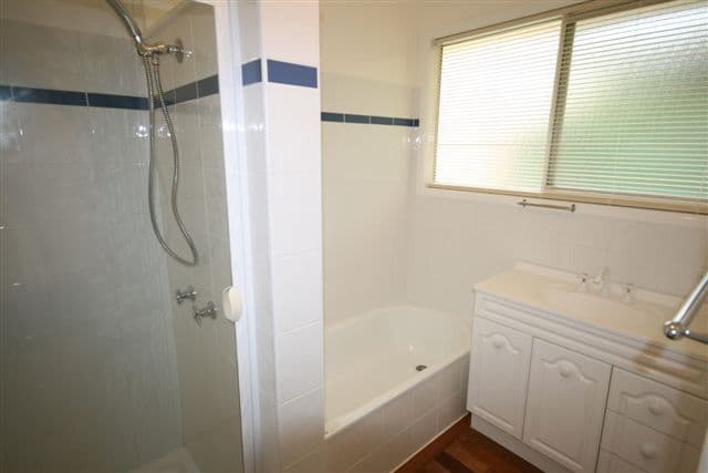 6 Hull Street, CARINA QLD 4152, Carina - Thumbnail 5
