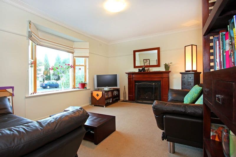 25A  Seaview Avenue, MORNINGTON VIC 3931, Mornington - Thumbnail 2