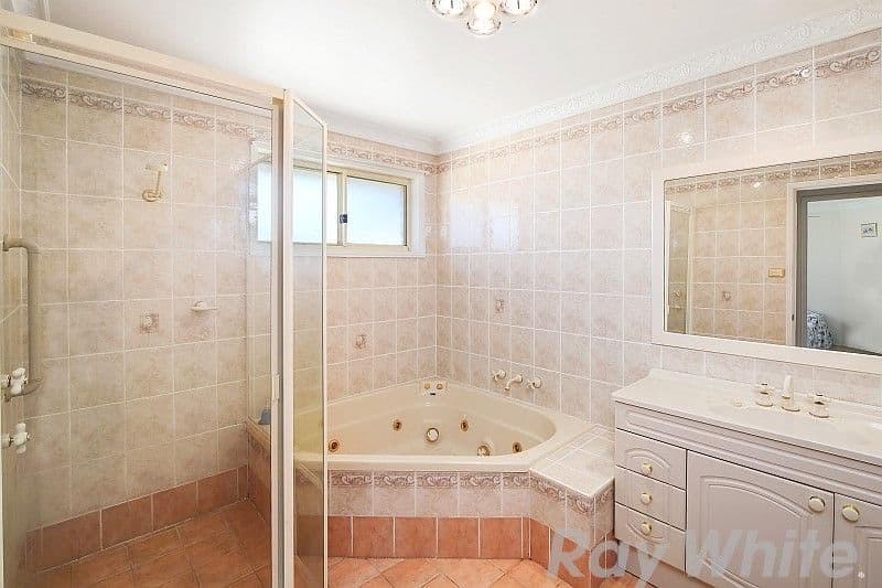 2 Ebony Drive, Hamlyn Terrace - Thumbnail 7